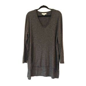 Vince Camuto Terra Gray Ribbed Long Sleeve Tunic Sweater Size M V-Neck High-Low